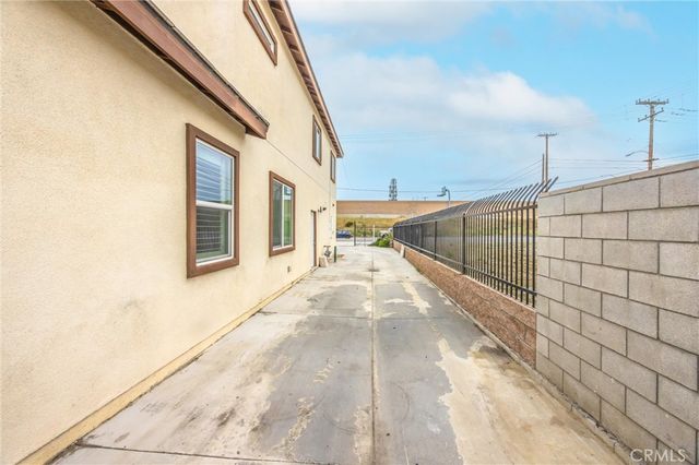 15879 Highland, Fontana, CA 92336