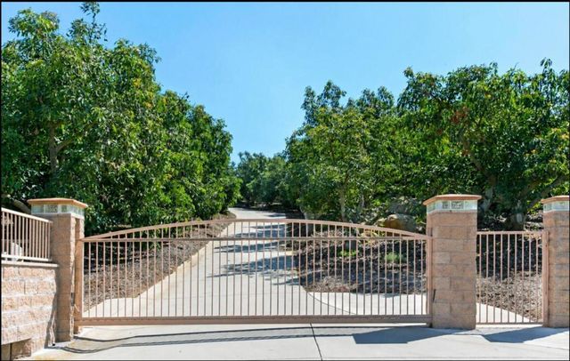1629 Wild Acres Road, Vista, CA 92084