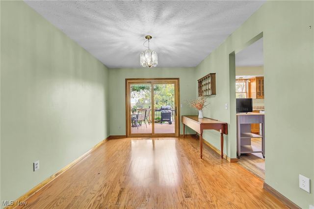 10277 Carlswood Avenue NE, Hartville, OH 44632