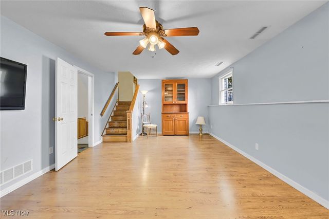 10277 Carlswood Avenue NE, Hartville, OH 44632