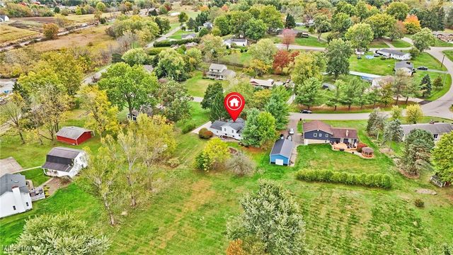 10277 Carlswood Avenue NE, Hartville, OH 44632