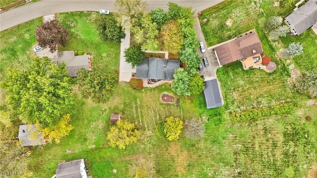 10277 Carlswood Avenue NE, Hartville, OH 44632