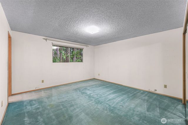 1834 NE Sumner Drive, Oak Harbor, WA 98277