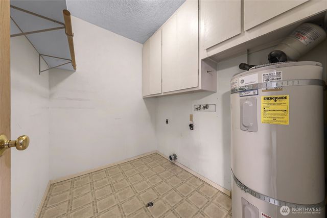 1834 NE Sumner Drive, Oak Harbor, WA 98277