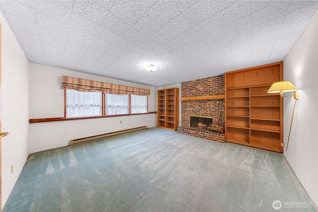 1834 NE Sumner Drive, Oak Harbor, WA 98277