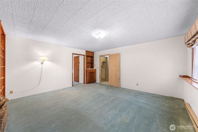 1834 NE Sumner Drive, Oak Harbor, WA 98277