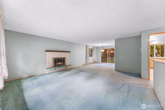 1834 NE Sumner Drive, Oak Harbor, WA 98277