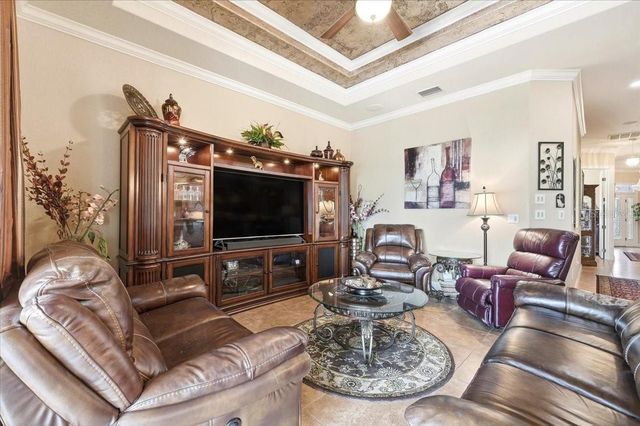 548 MEANDERING WAY, Polk City, FL 33868