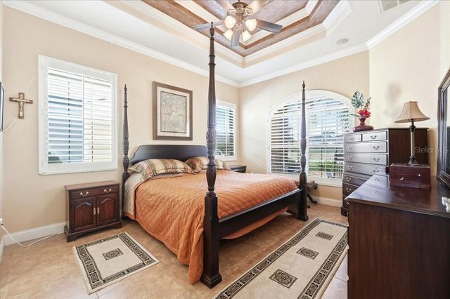 548 MEANDERING WAY, Polk City, FL 33868