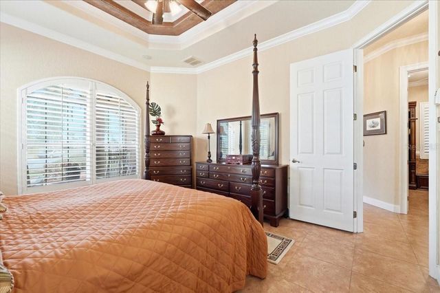 548 MEANDERING WAY, Polk City, FL 33868