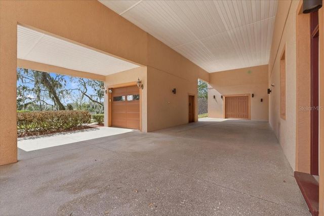 548 MEANDERING WAY, Polk City, FL 33868