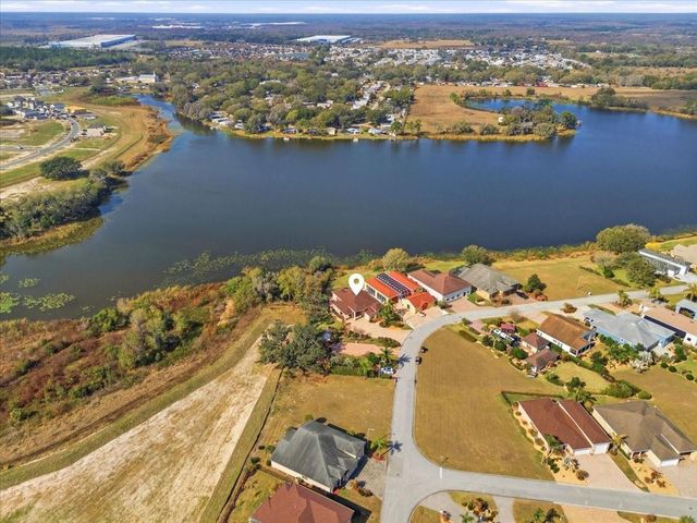 548 MEANDERING WAY, Polk City, FL 33868