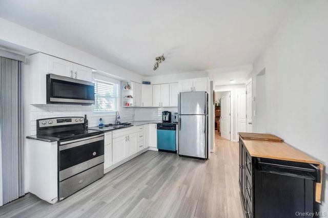 382 Boyle Road, Selden, NY 11784