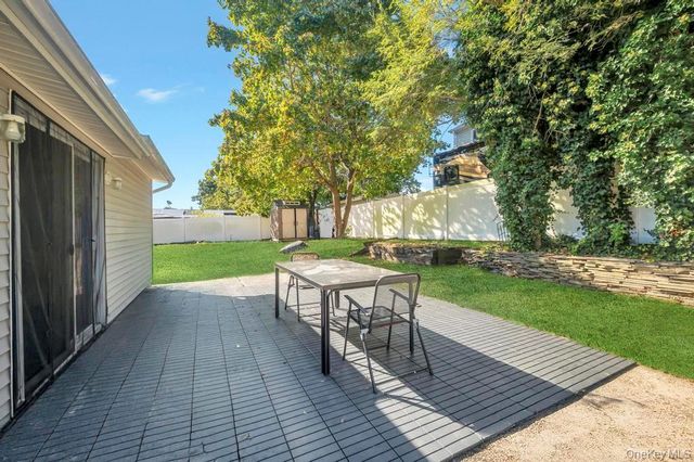 382 Boyle Road, Selden, NY 11784