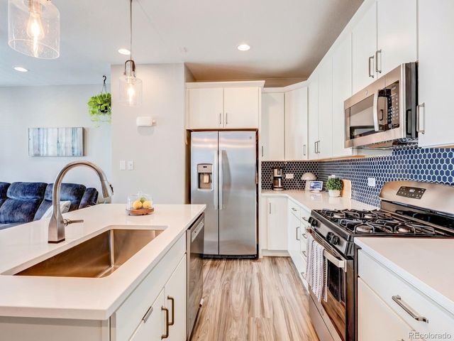 20969 E Quincy Dr, Aurora, CO 80015