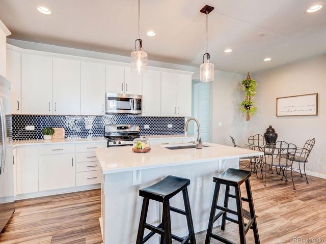 20969 E Quincy Dr, Aurora, CO 80015