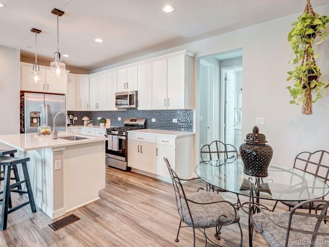 20969 E Quincy Dr, Aurora, CO 80015