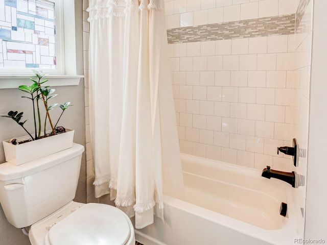 20969 E Quincy Dr, Aurora, CO 80015