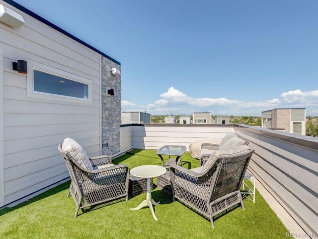 20969 E Quincy Dr, Aurora, CO 80015