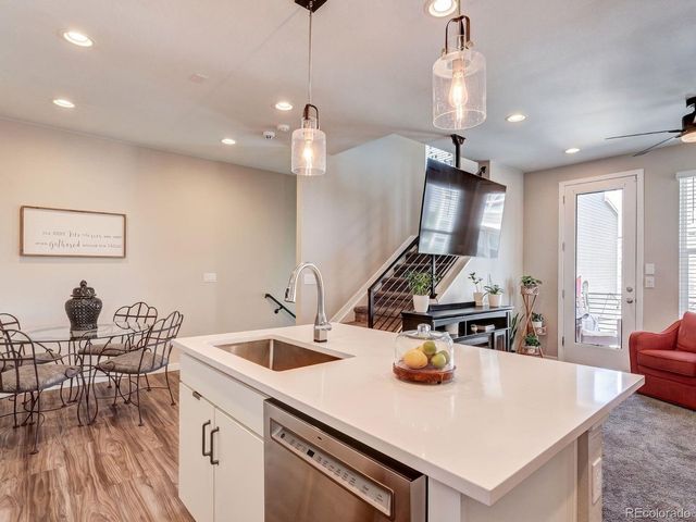 20969 E Quincy Dr, Aurora, CO 80015