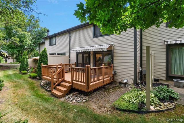 1254 Charleston Court, Northville, MI 48167