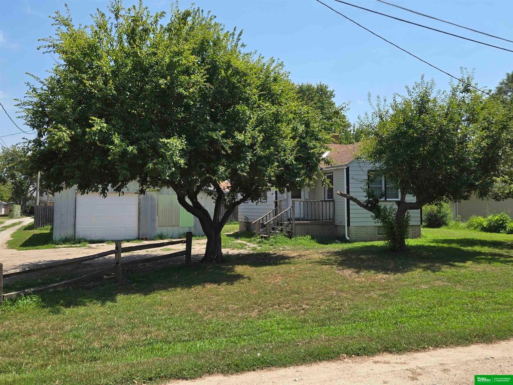 160 S Morrell Street, Fremont, NE 68025