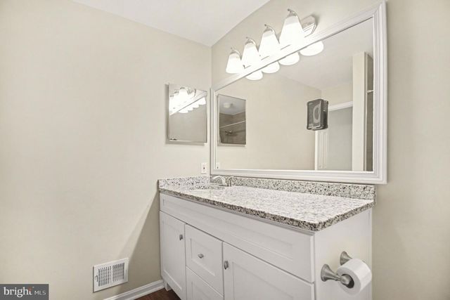 15318 INLET PL, Dumfries, VA 22025