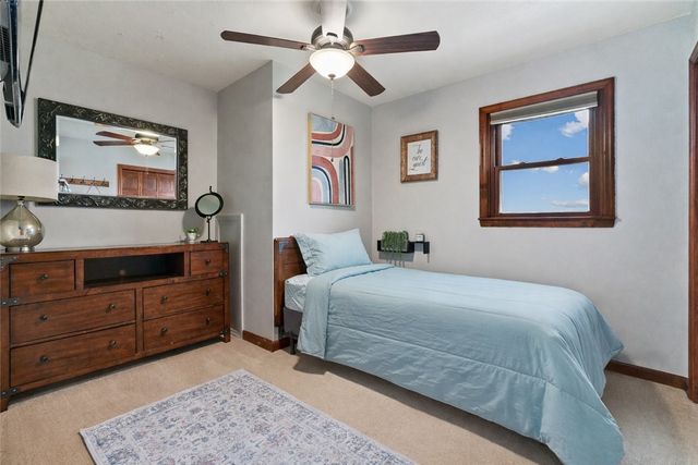 137 Pearce Road, Adams Twp, PA 16046