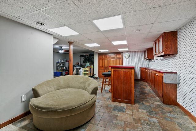 137 Pearce Road, Adams Twp, PA 16046
