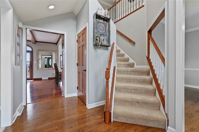 137 Pearce Road, Adams Twp, PA 16046