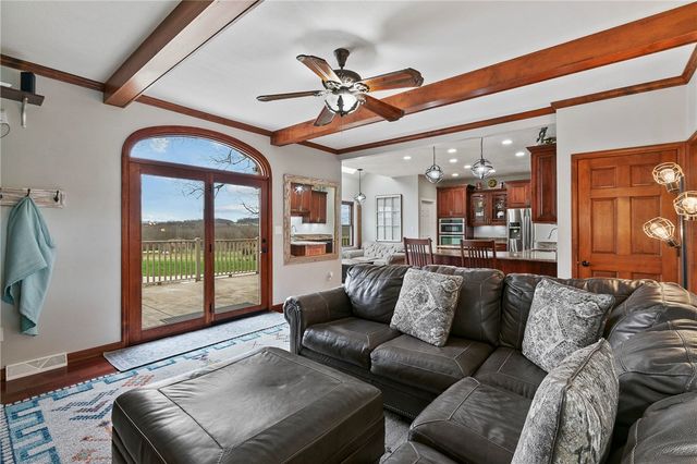 137 Pearce Road, Adams Twp, PA 16046