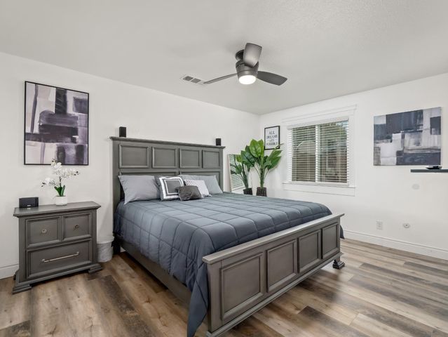 1691 S Bailey Avenue, Fresno, CA 93727