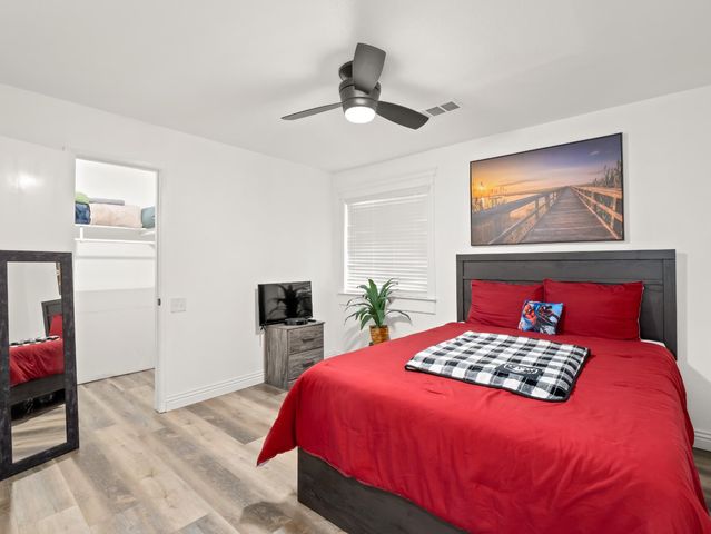 1691 S Bailey Avenue, Fresno, CA 93727
