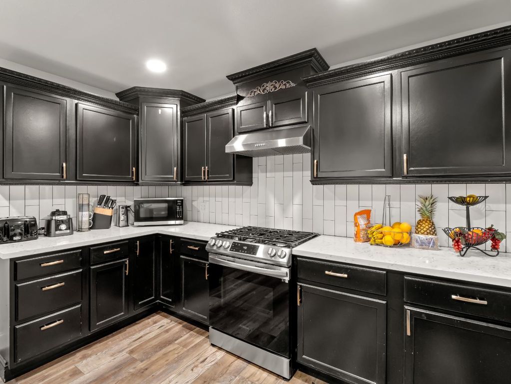 Image 26 of property listing at 1691 S Bailey Avenue, Fresno, CA 93727