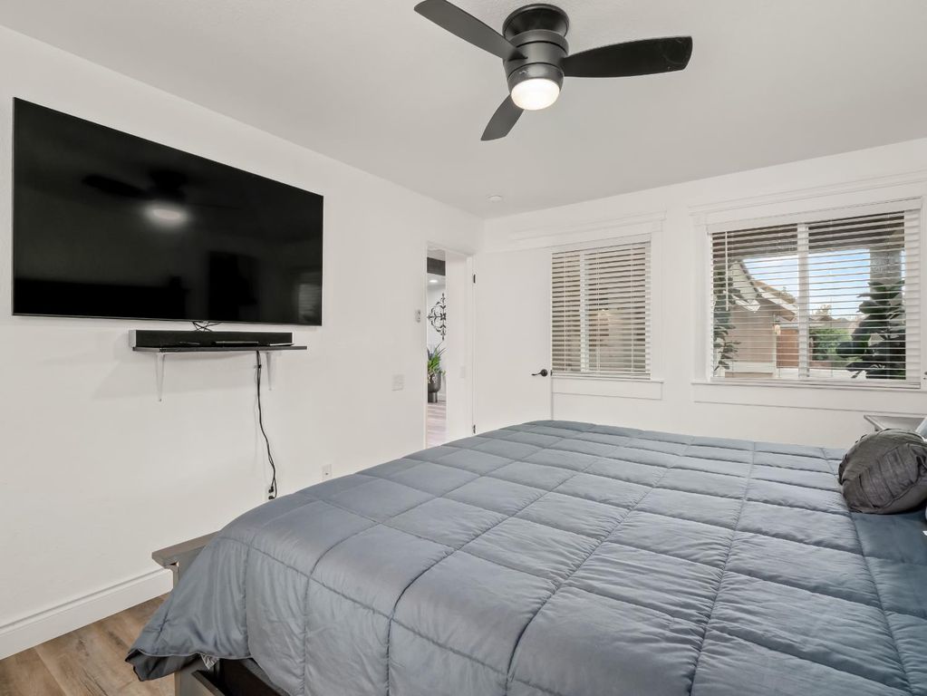 Image 30 of property listing at 1691 S Bailey Avenue, Fresno, CA 93727