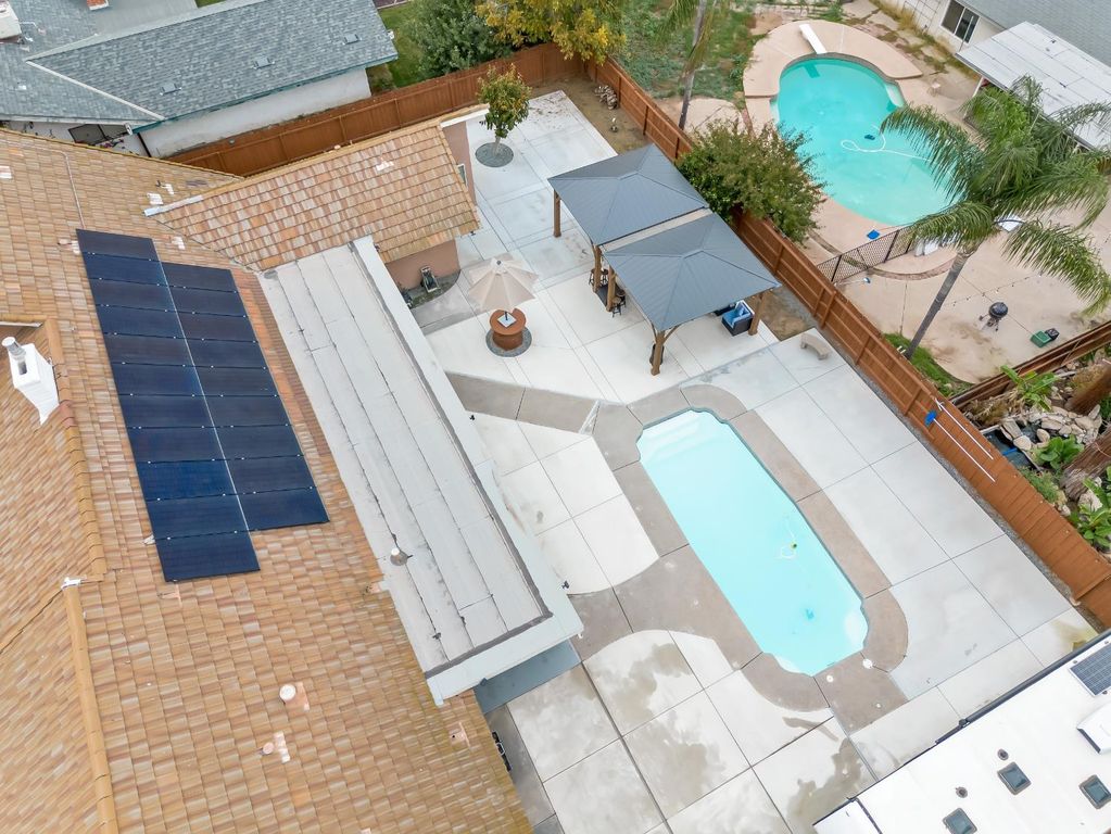 Image 6 of property listing at 1691 S Bailey Avenue, Fresno, CA 93727