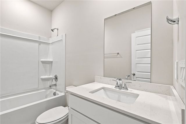 919 Rising Oak Court, Spartanburg, SC 29301