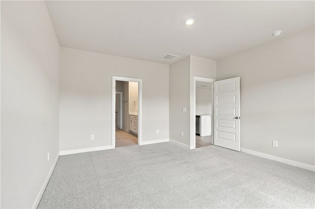 919 Rising Oak Court, Spartanburg, SC 29301