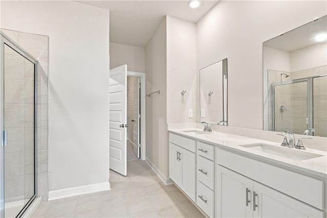 919 Rising Oak Court, Spartanburg, SC 29301