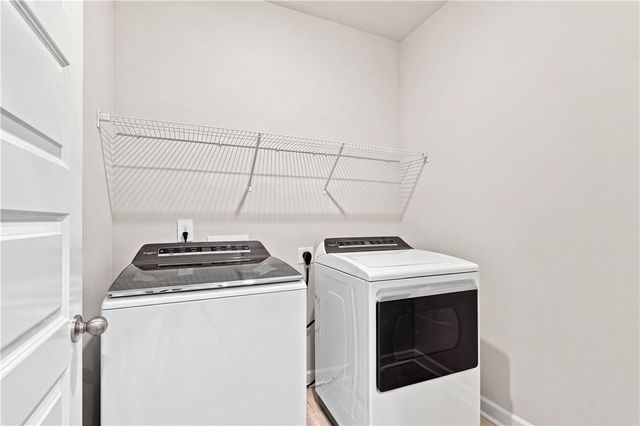919 Rising Oak Court, Spartanburg, SC 29301