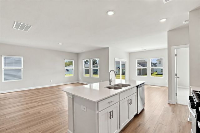 919 Rising Oak Court, Spartanburg, SC 29301