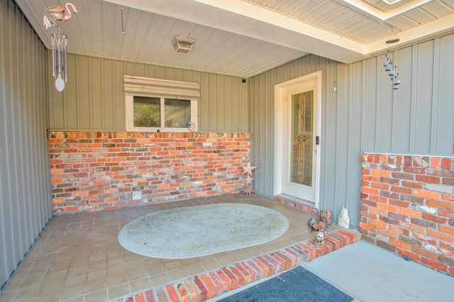 60 NW Linwood Road, Fort Walton Beach, FL 32547