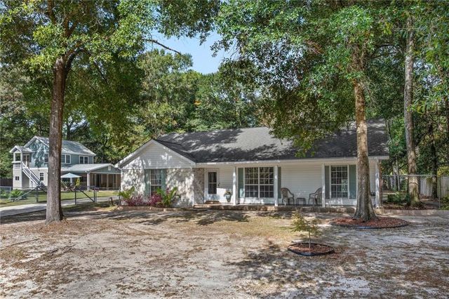 6970 Laverne Drive S, Mobile, AL 36618