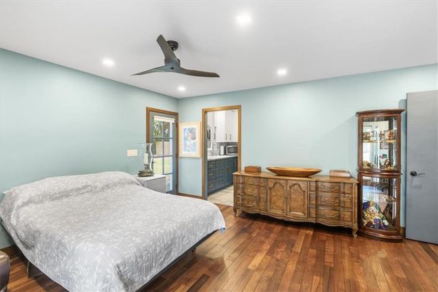 6970 Laverne Drive S, Mobile, AL 36618