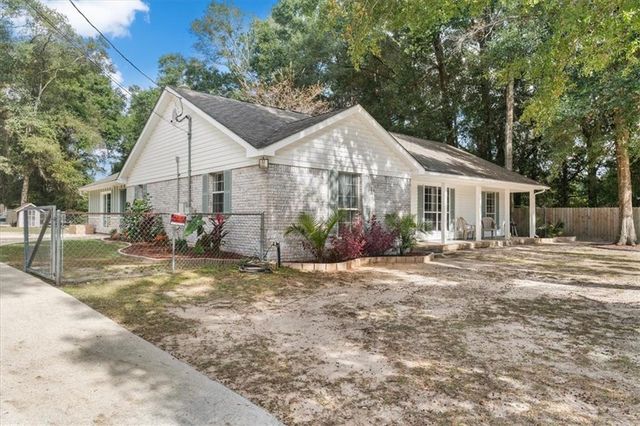 6970 Laverne Drive S, Mobile, AL 36618