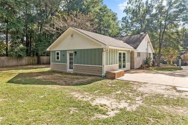 6970 Laverne Drive S, Mobile, AL 36618