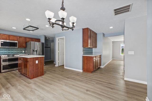 6446 Bonneville Drive, Indianapolis, IN 46237