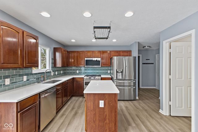 6446 Bonneville Drive, Indianapolis, IN 46237