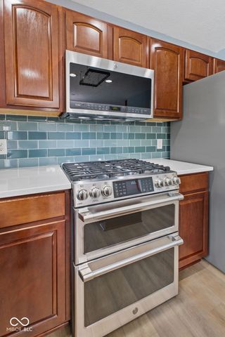 6446 Bonneville Drive, Indianapolis, IN 46237