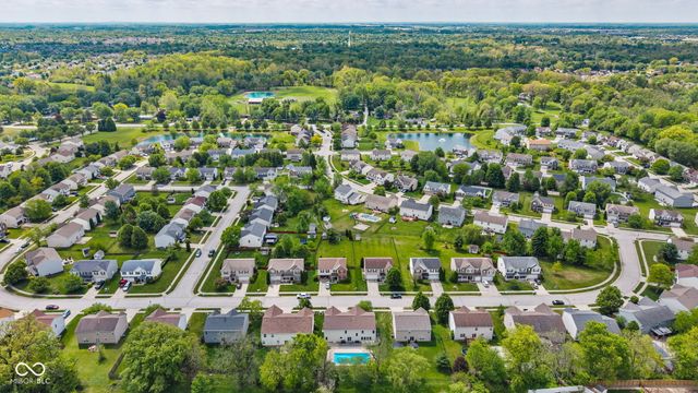 6446 Bonneville Drive, Indianapolis, IN 46237